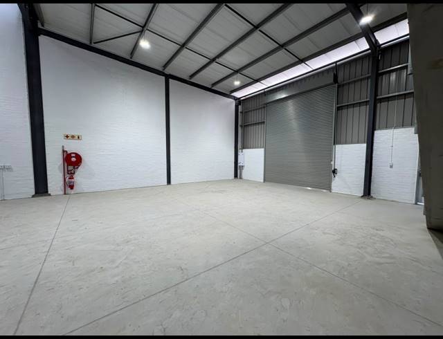 462.20M² WAREHOUSE TO LET IN FIRGROVE